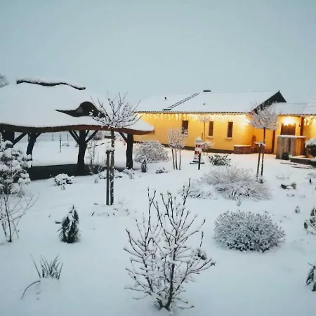 Am Reethaus Komptendorf